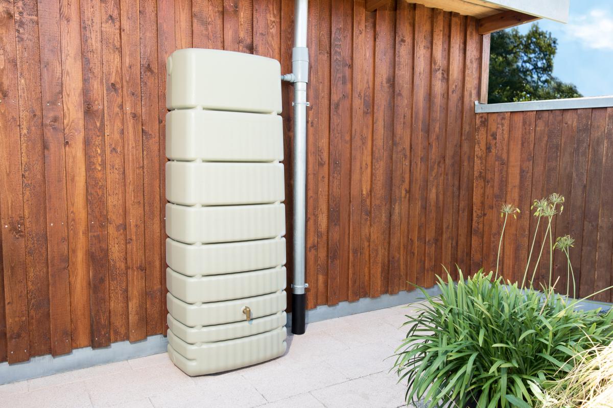 4rain Slim Wandtank 650 L sandbeige