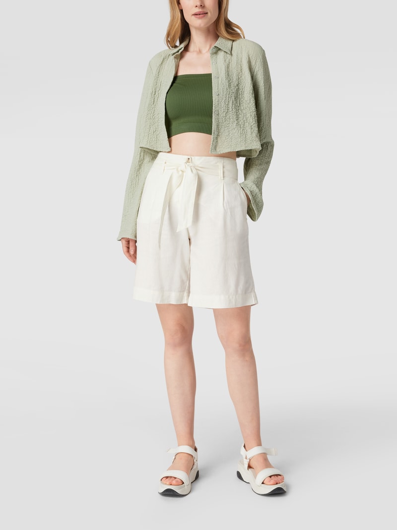 Bermudas mit Stoffgürtel in offwhite