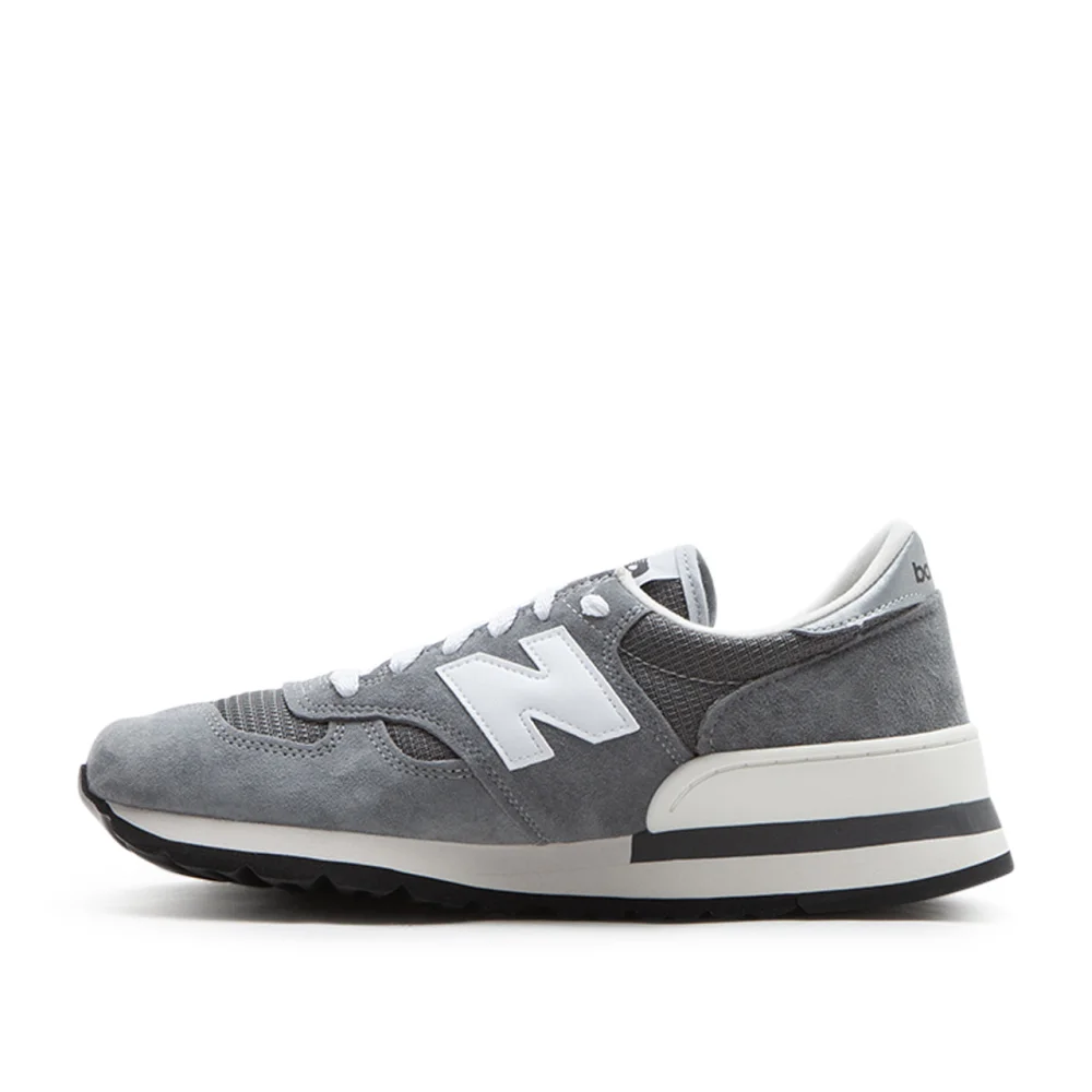 New Balance Made in USA M990GR1 / grau