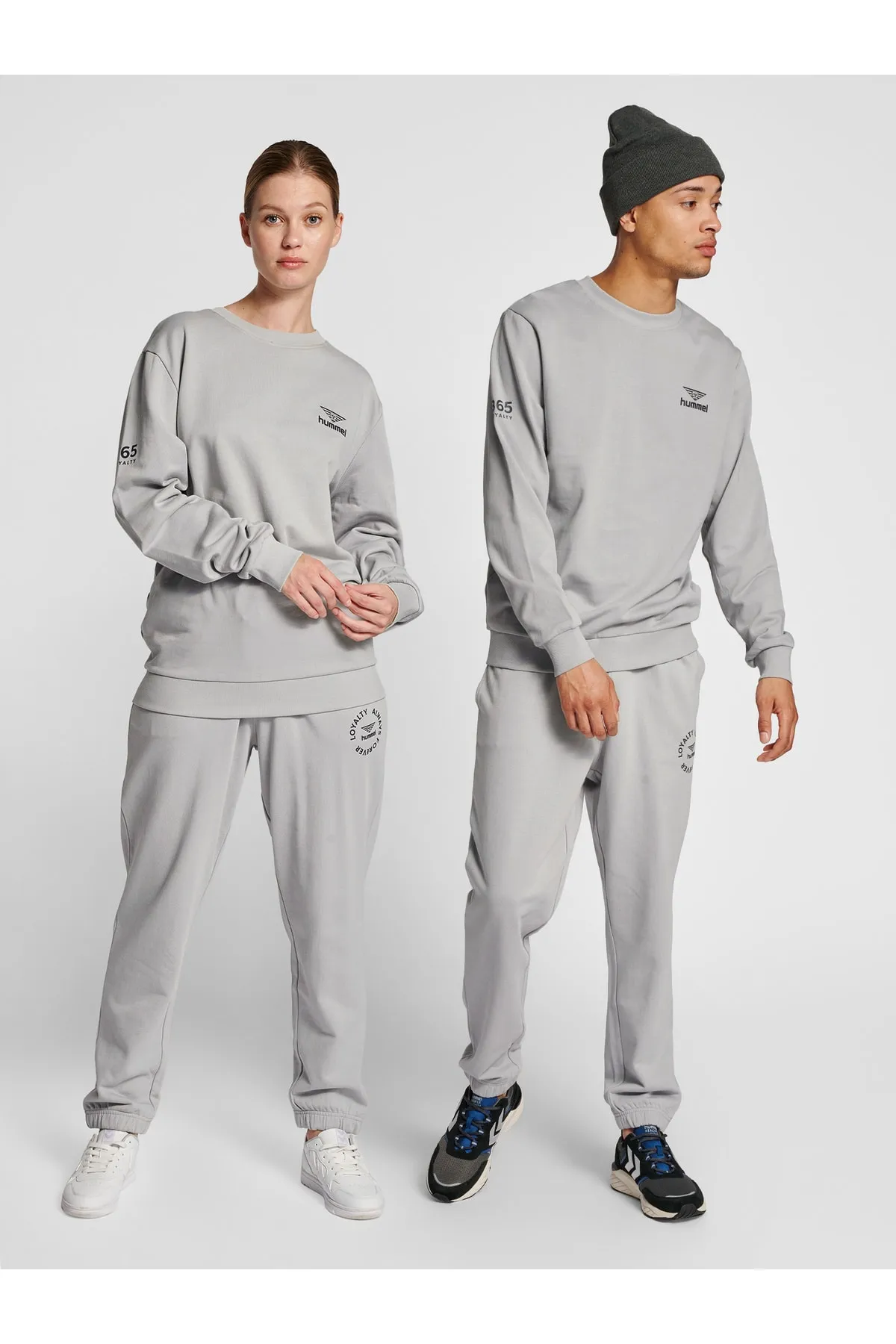 hummel  Sweatshirt - Grau - Regular Fit