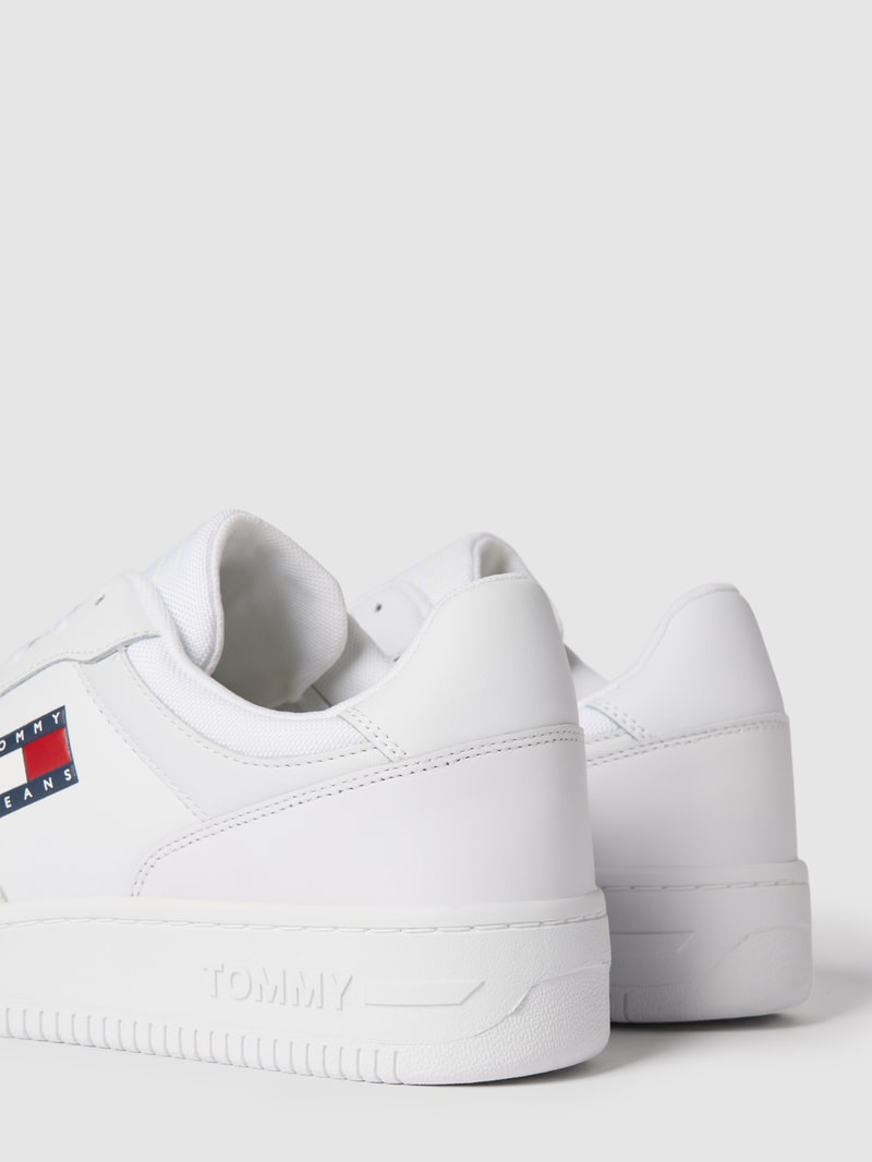 Sneaker aus Leder-Mix in weiß
