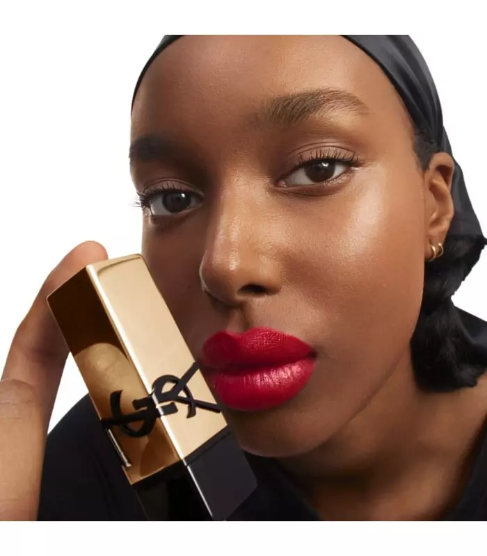 ROUGE PUR COUTURE  Rouge à Lèvres fini satin