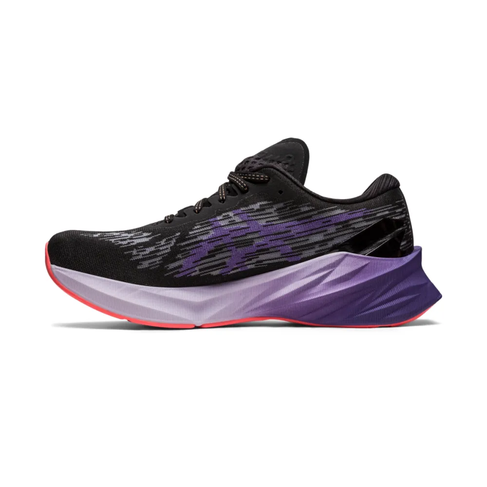 Asics Novablast 3 1012B288-003 / schwarz