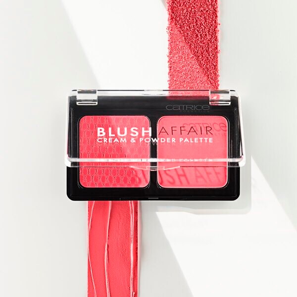 Catrice Blush Affair Blush 010 Stunning Strawberry Cream & Powder Palette 6g