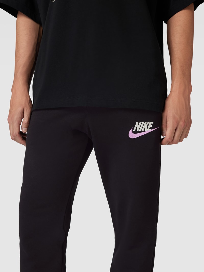 Sweatpants mit Label-Stitching in schwarz