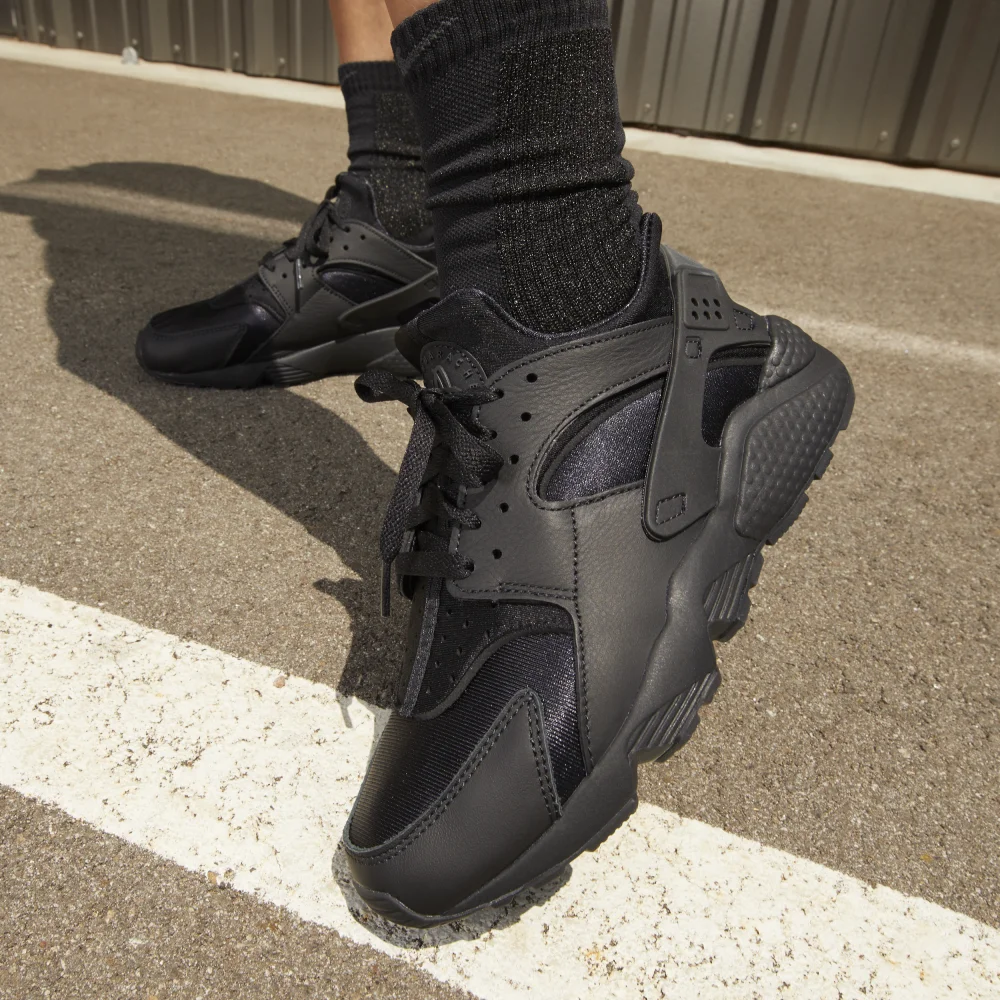 Nike Air Huarache DH4439-001 / schwarz