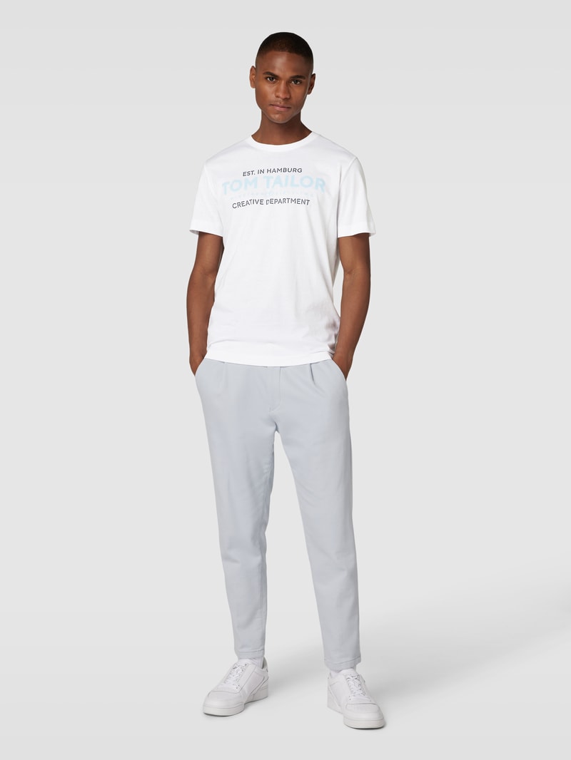 T-Shirt mit Label-Print in weiß