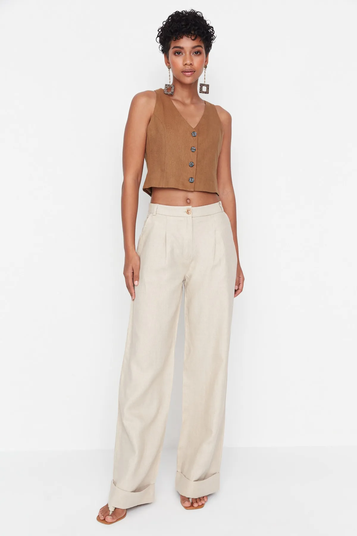 Trendyol Collection  Beige Hose mit hoher Taille TWOSS22PL00070
