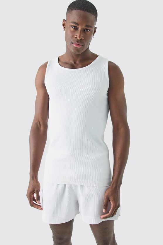 Muscle-Fit Tanktop und Laufshorts