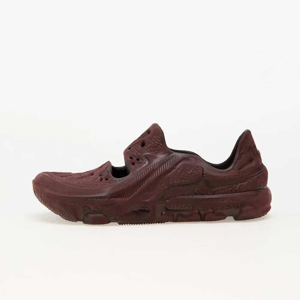 Nike ISPA Universal DM0886-200 / braun
