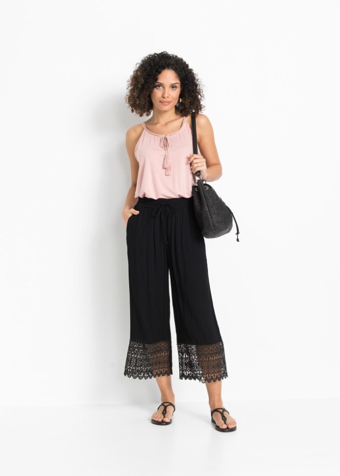 Culotte mit Spitze