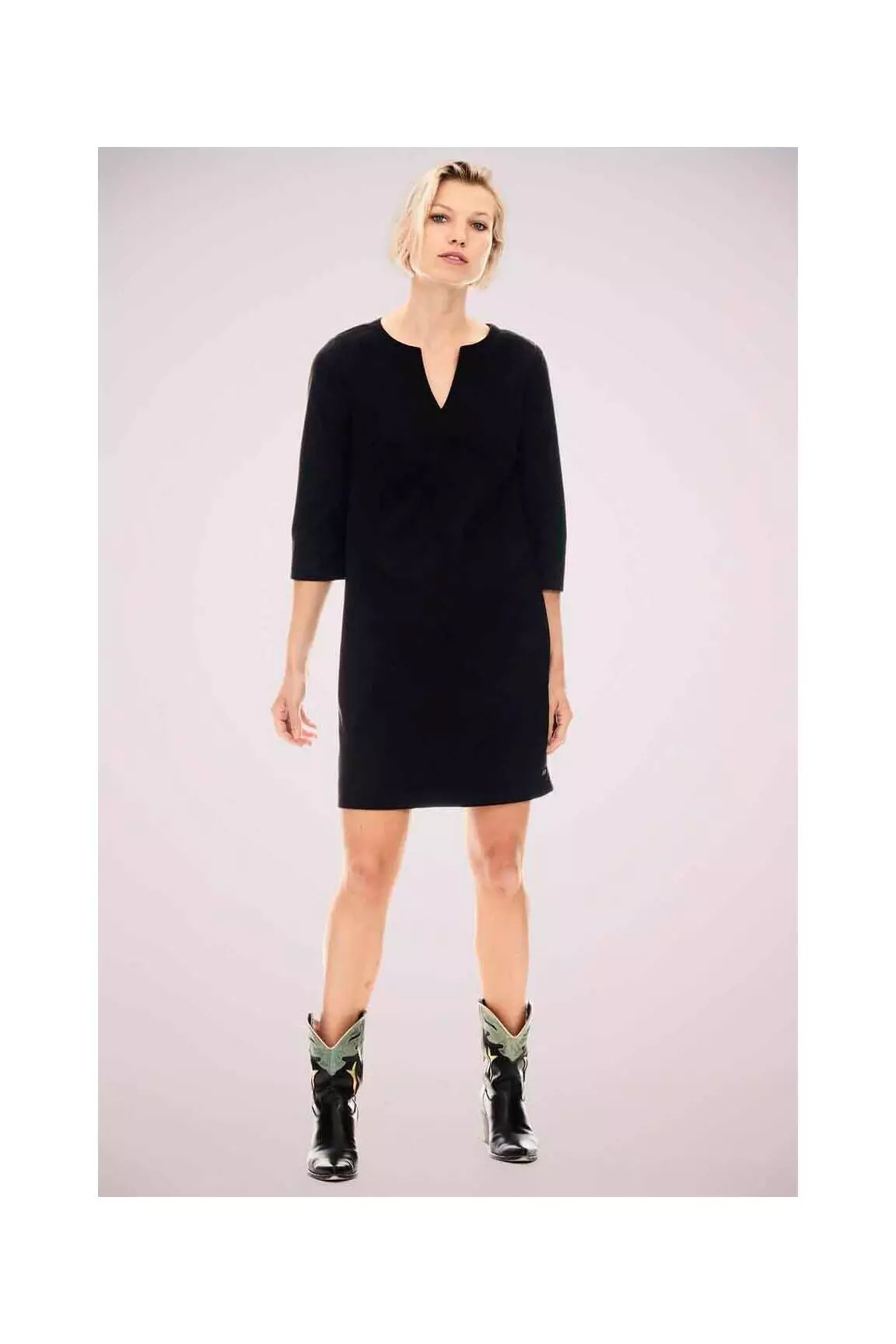 Garcia Robes Courtes Femme couleur noir
