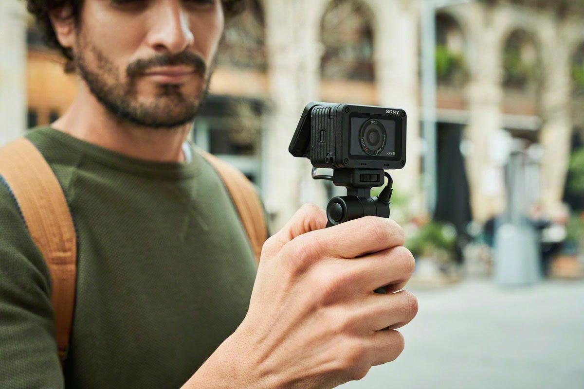 Sony RX0 II (DSC-RX0M2G) Kompaktkamera (ZEISS® Tessar T* 24-mm, 15,3 MP, Bluetooth, WLAN (Wi-Fi)