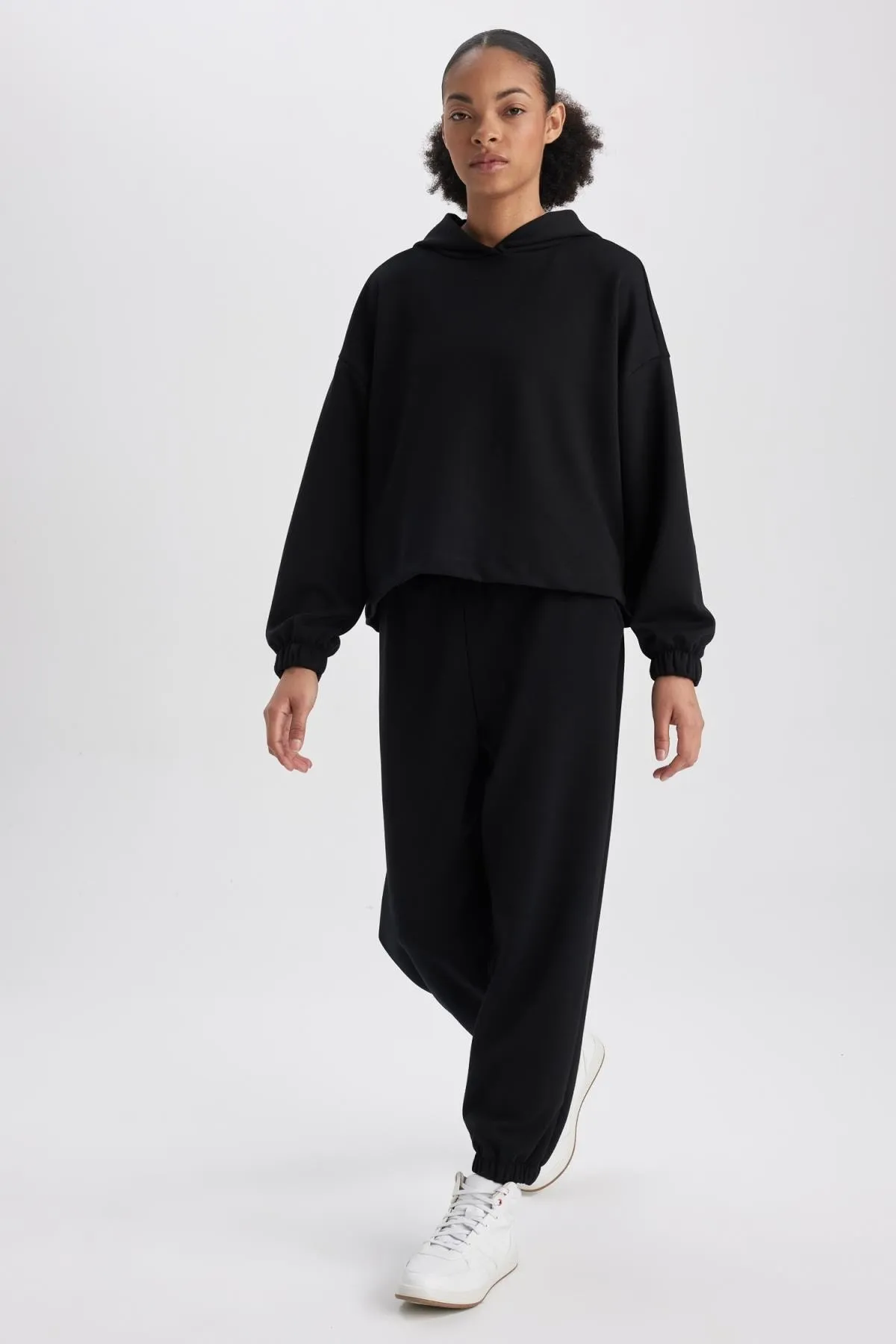 DeFacto  Passform Oversized-Fit Jogger Jogginghose Z6694az23sp