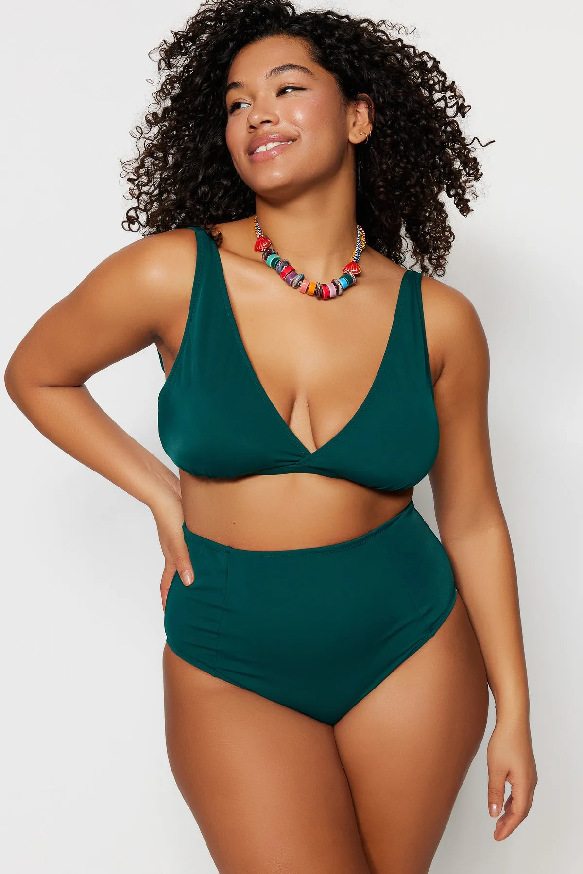 Trendyol Curve  Grüne Bikinihose mit hoher Taille TBBSS23CR00002