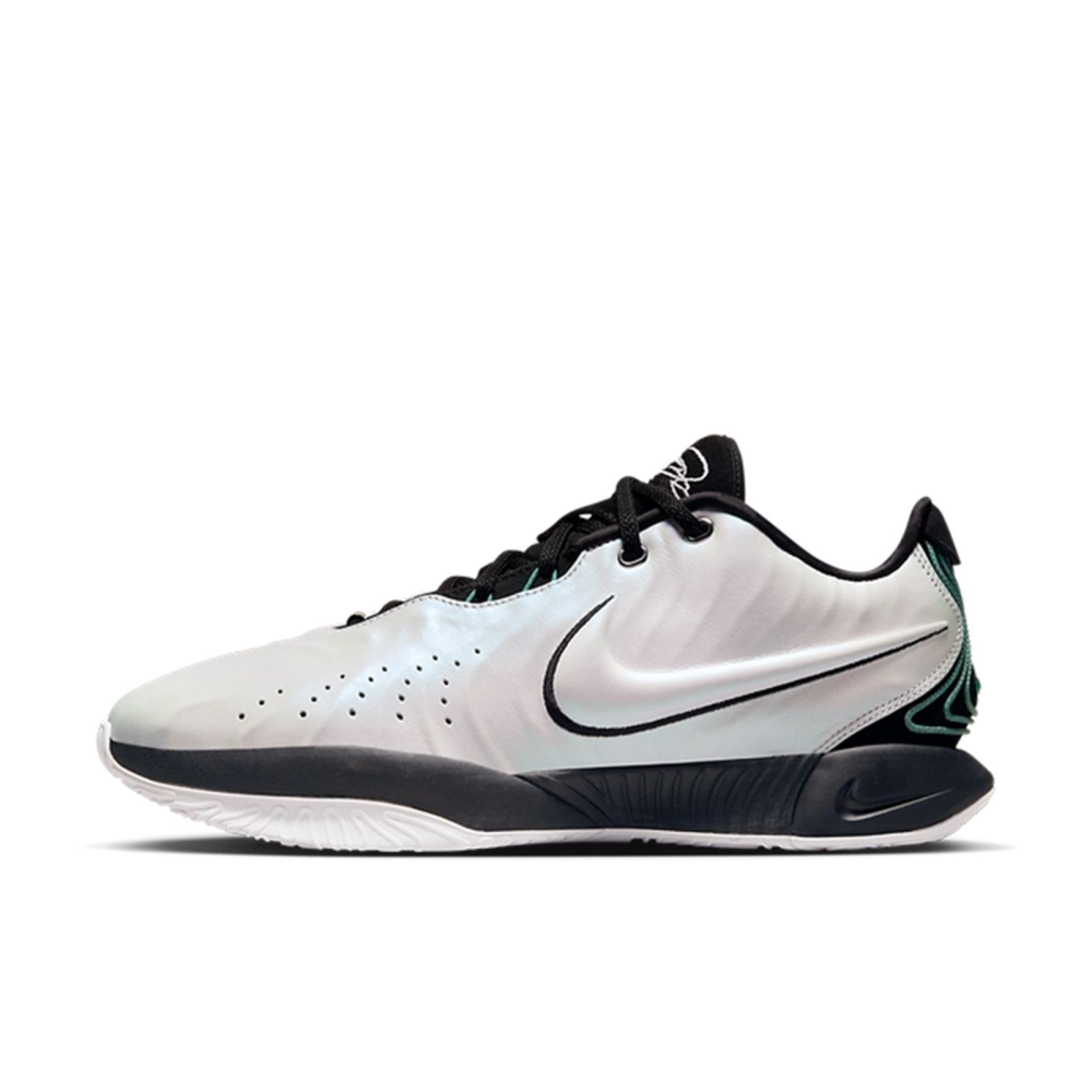 Nike LeBron 21 Conchiolin HF5841-100 / weiss