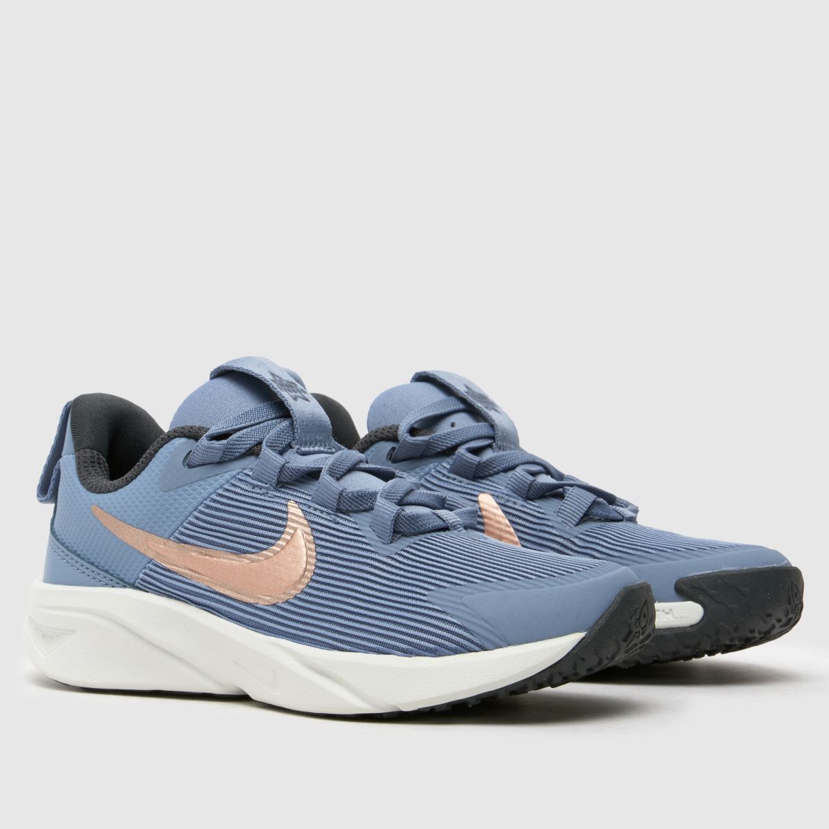 Nike grå Star Runner 4 flickor junior träningsskor