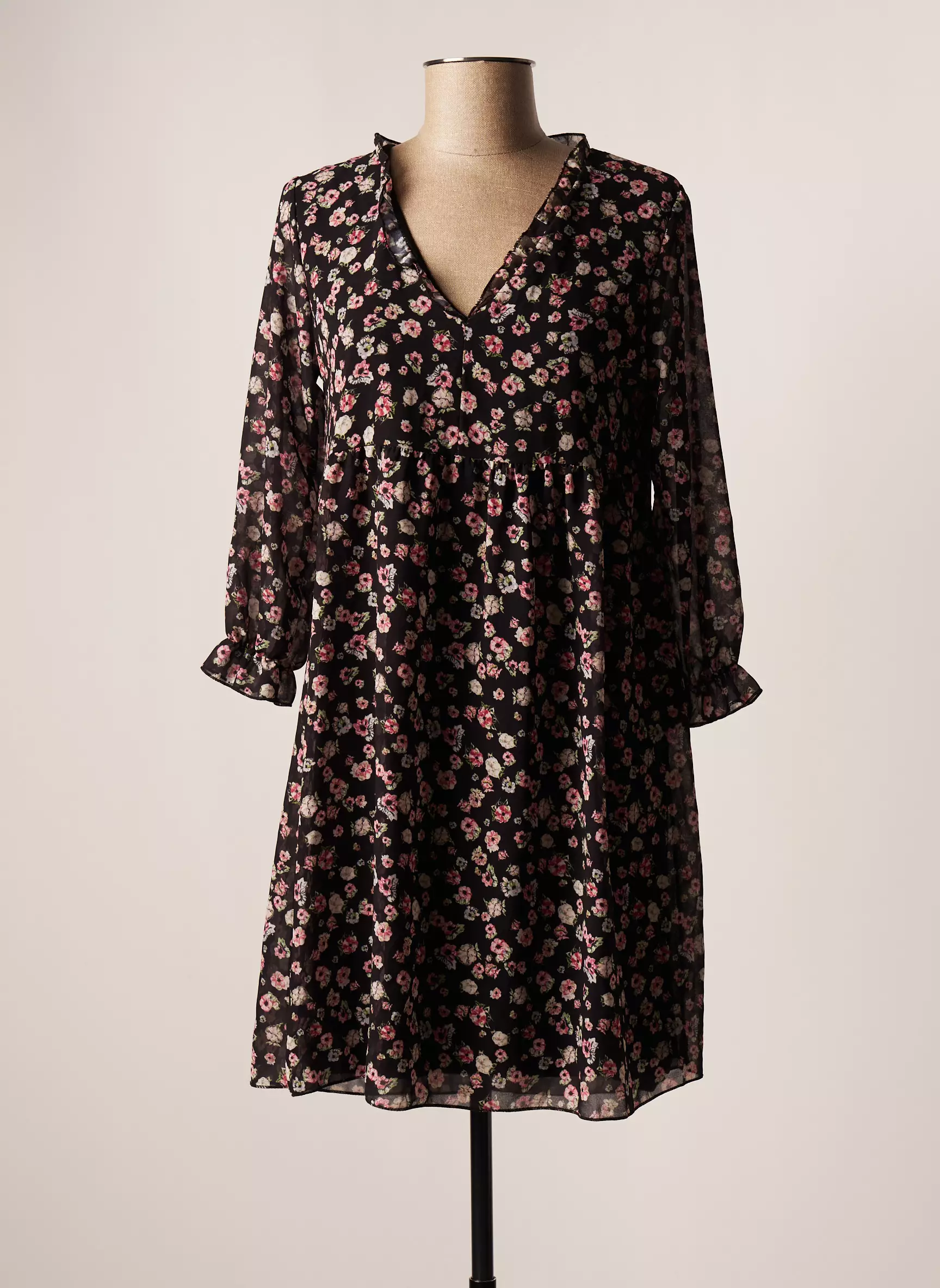Hailys Robes Courtes Femme couleur noir