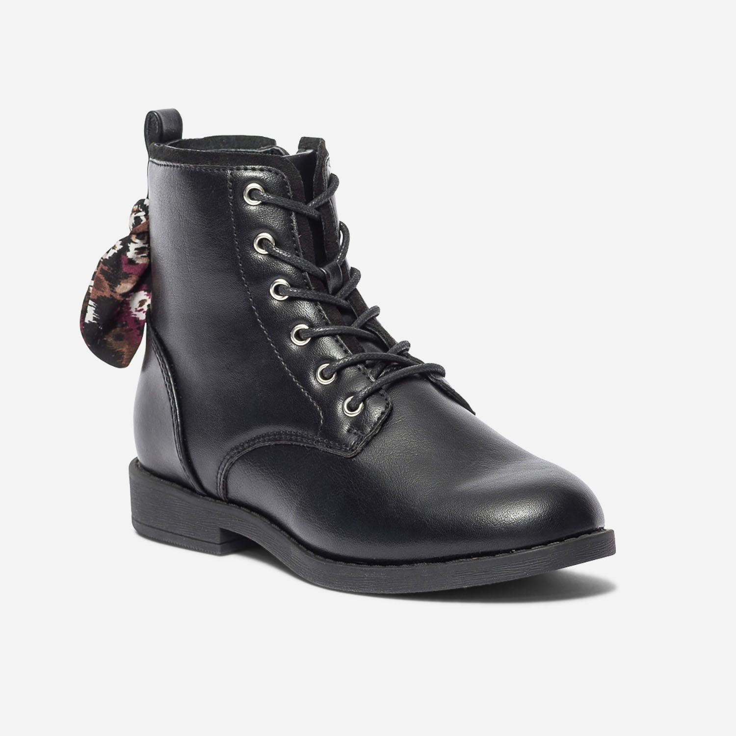 Bottine noire avec nœud