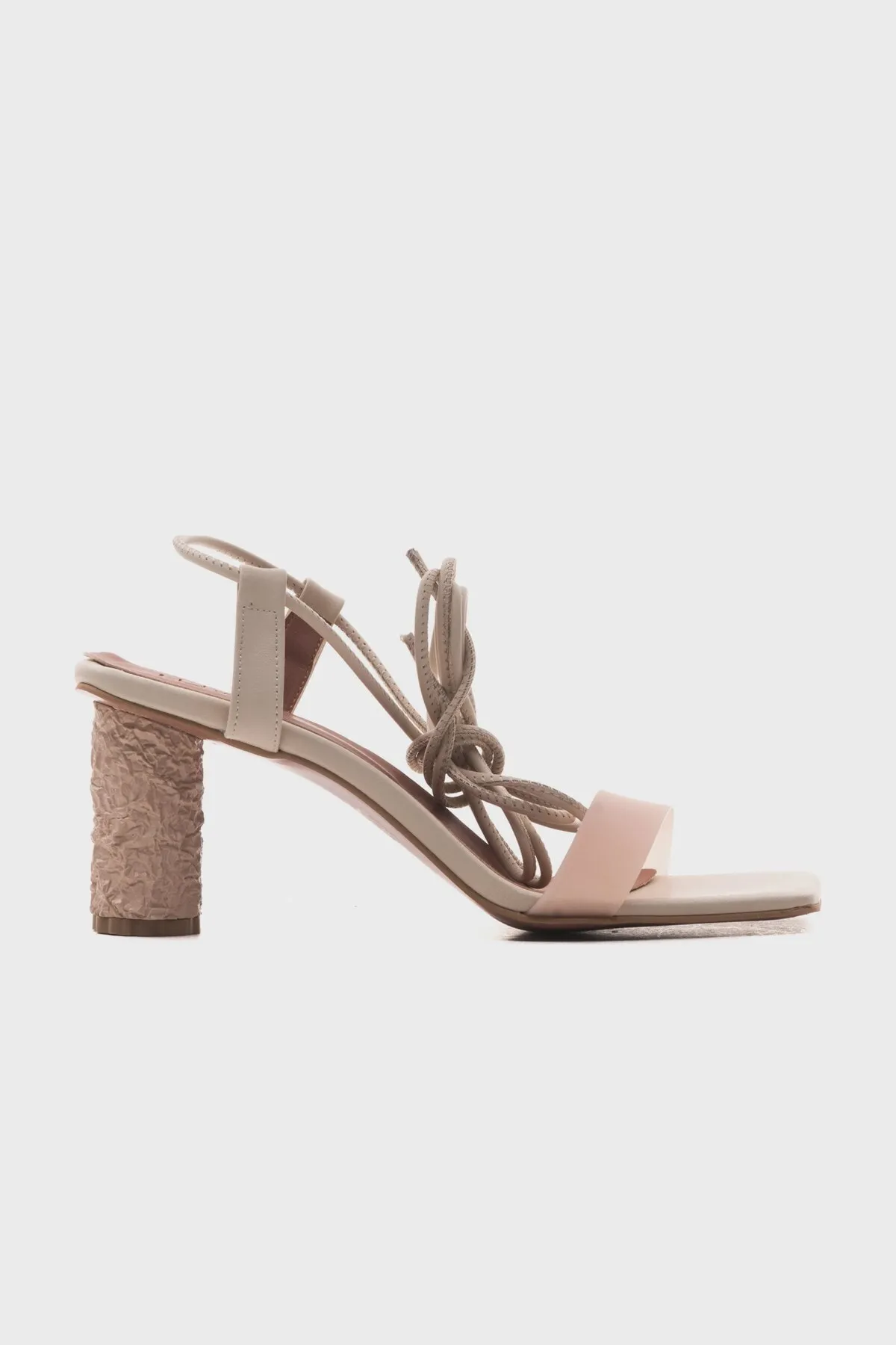 LuviShoes  Damen-Sandalen mit schmalem Absatz