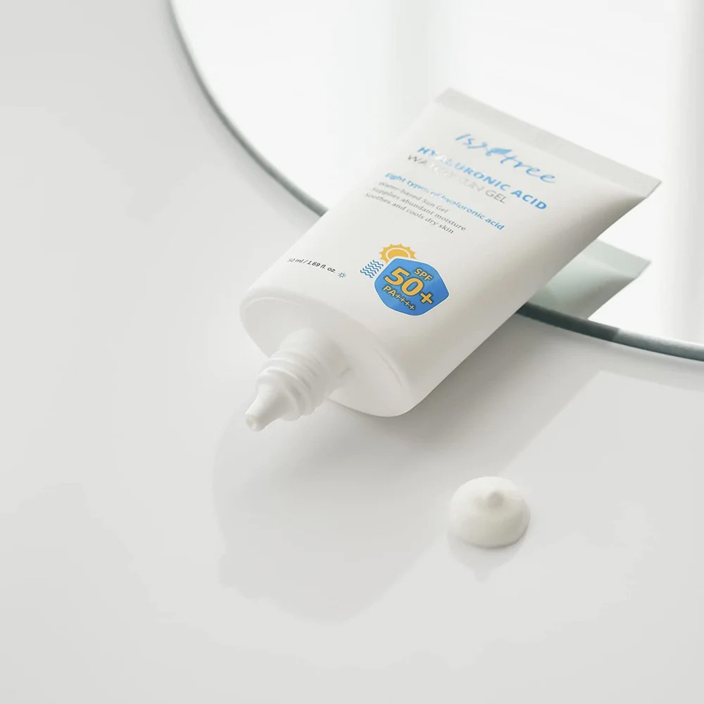 Isntree Hyaluronic Acid Watery Sun Gel