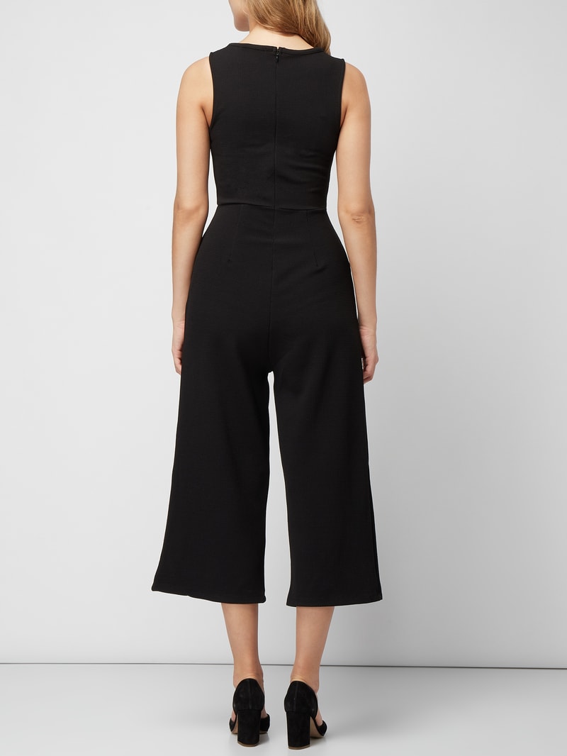 Jumpsuit mit feiner Struktur in schwarz