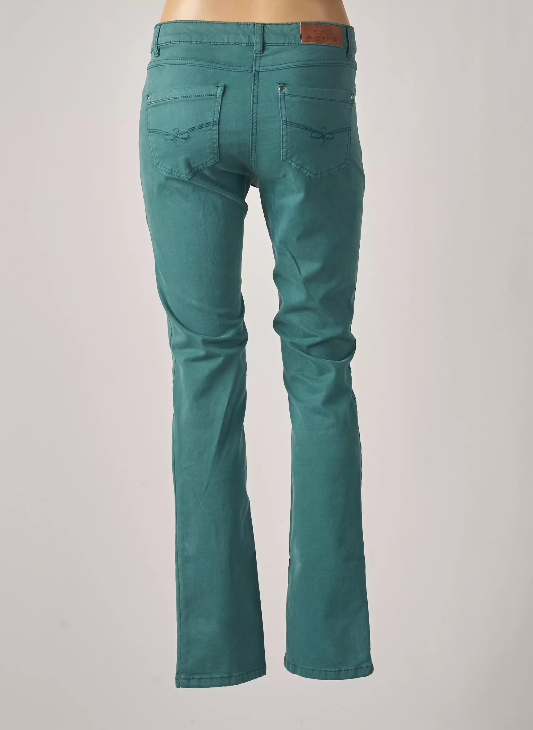 Julie Guerlande Pantalons Slim Femme couleur vert