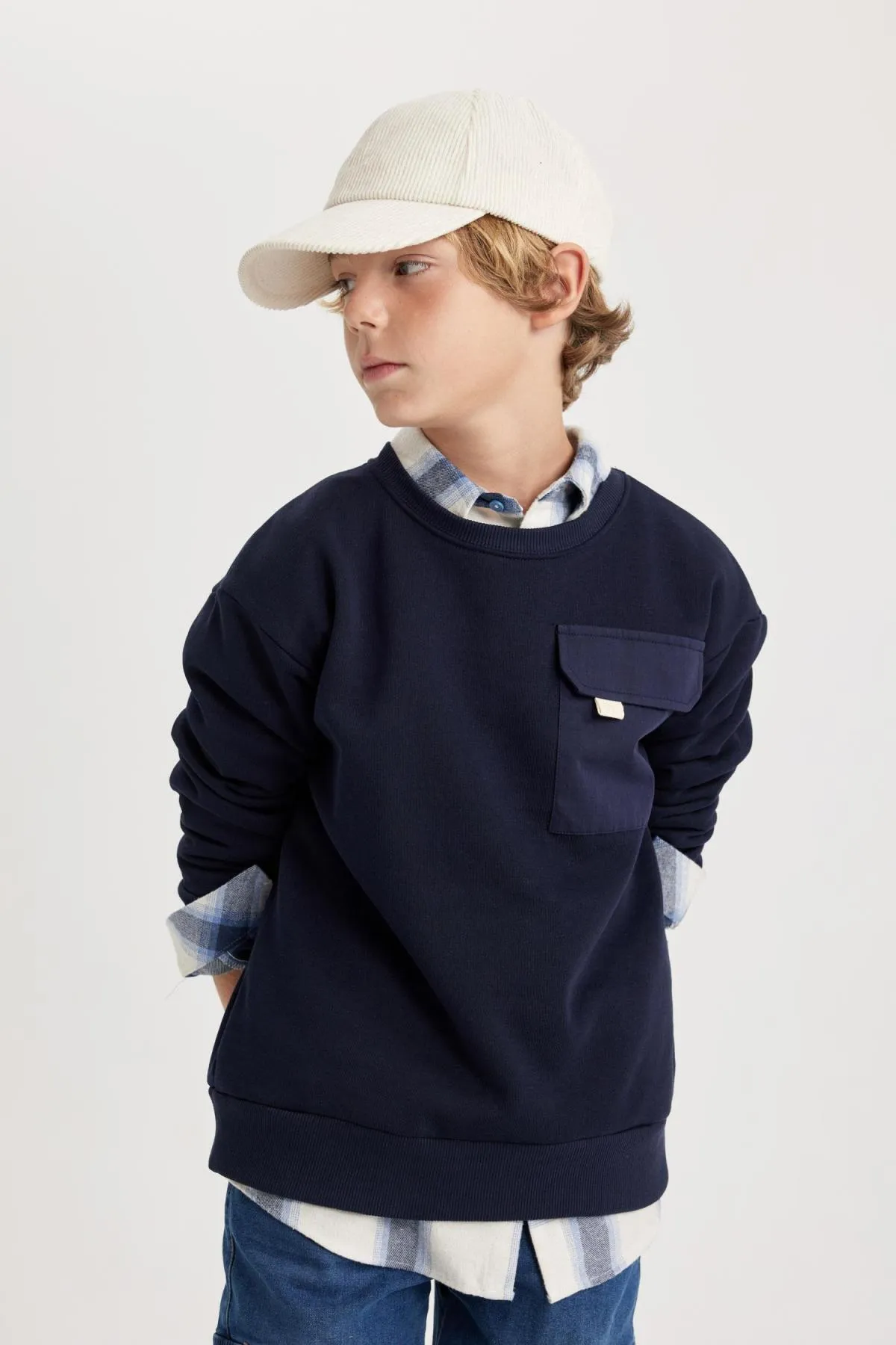 DeFacto  Dickes Sweatshirt mit Rundhalsausschnitt in Oversize-Passform für Jungen
