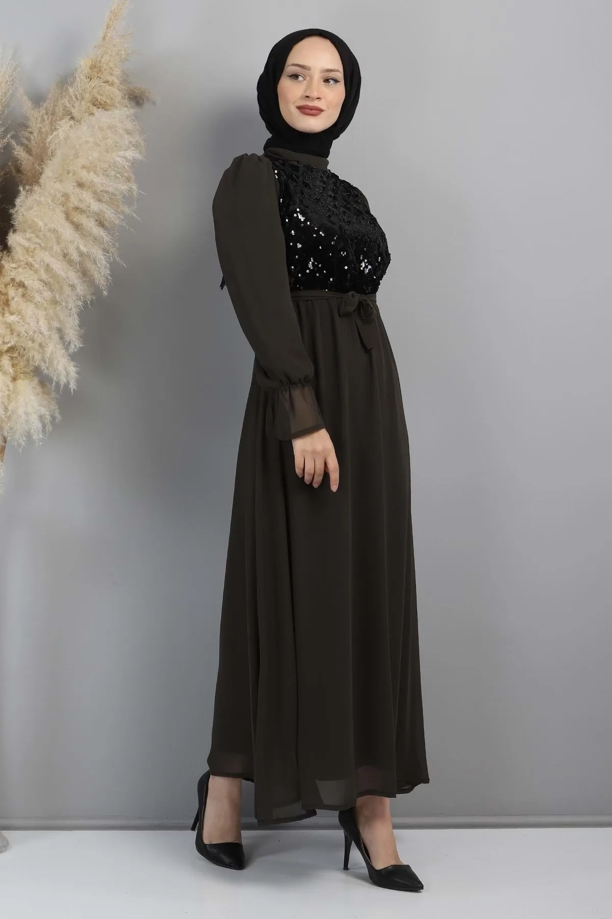 Modamihram  Abendkleid aus Chiffon mit Pailletten in Khaki