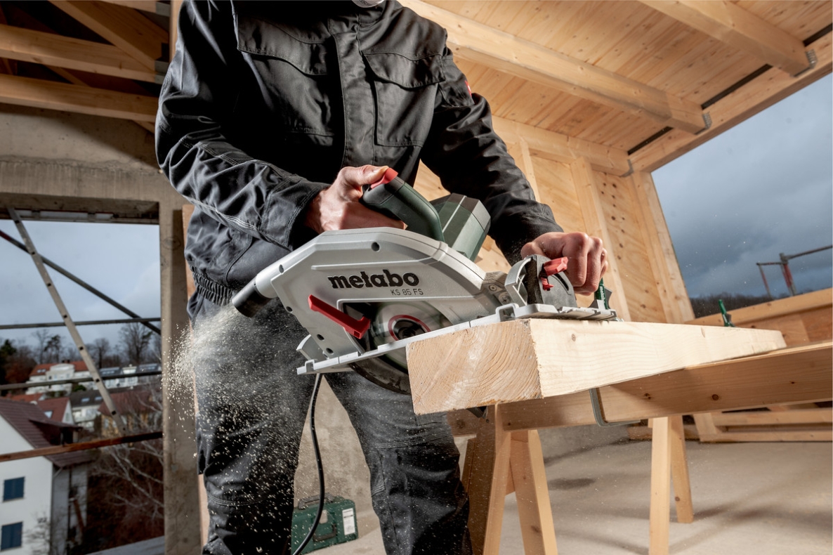 Metabo 691149000 KS 85 FS Kružna pila 235 mm + vodilica FS160