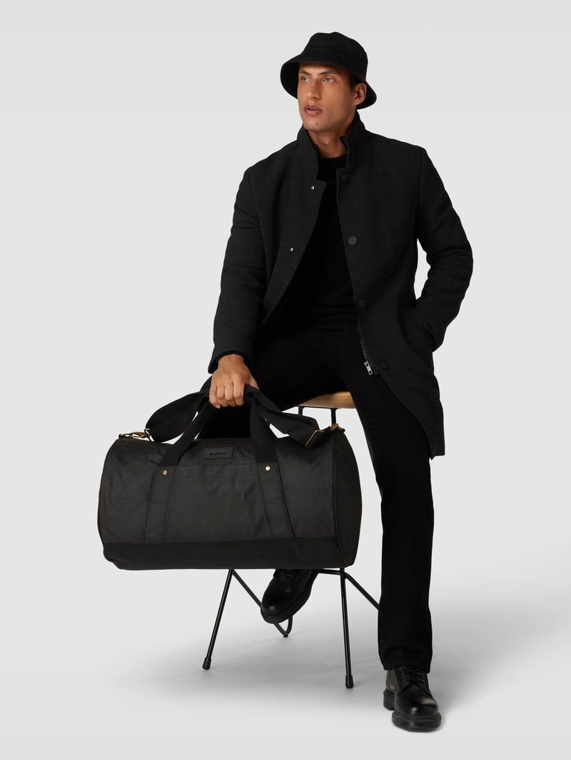 Weekender mit Label-Detail in schwarz