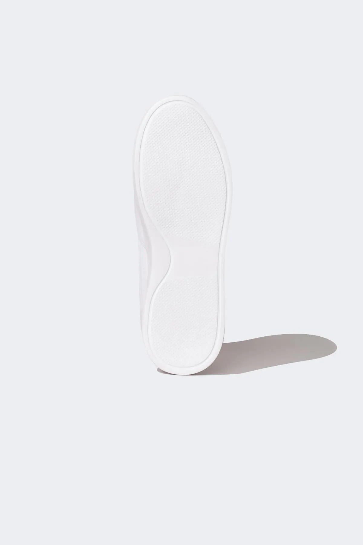 DeFacto  Damen-Sneakers mit flacher Sohle und Schnürung aus Kunstleder B9720axns