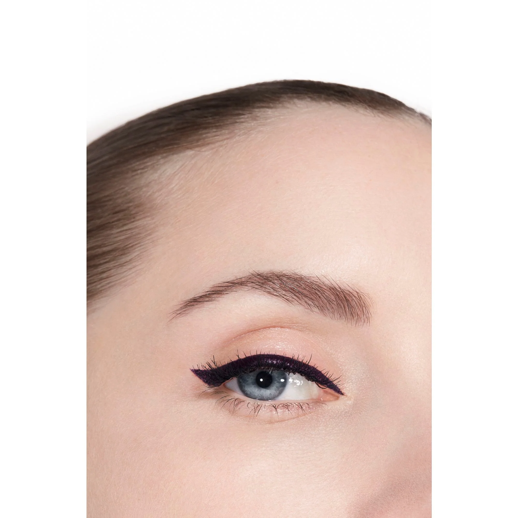 LE LINER DE CHANEL - ULTRAPRECIZ, HOSSZAN TARTÓ, VÍZÁLLÓ FOLYÉKONY SZEMHÉJTUS