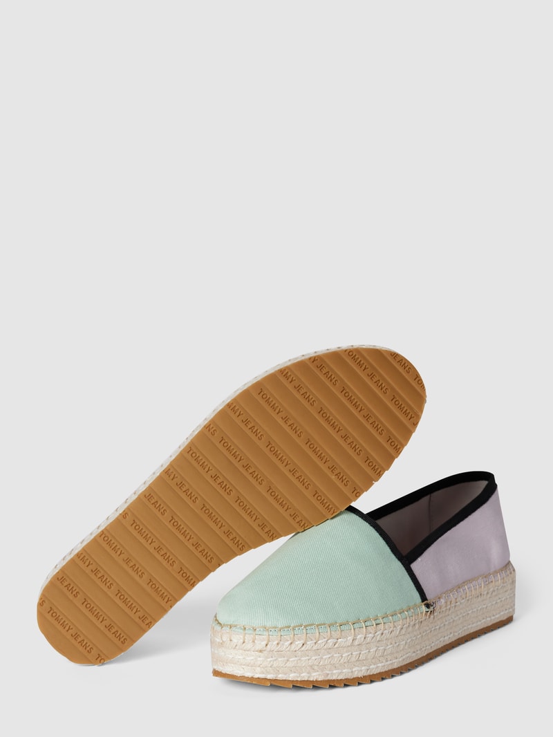 Slip-on-Sneaker mit Logo-Details in mint