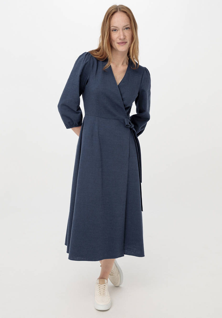 Midi-Wickelkleid aus Bio-Baumwolle mit Leinen