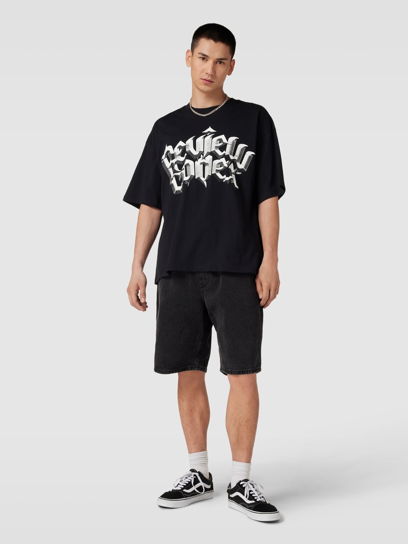 Jeansshorts mit Eingrifftaschen in schwarz