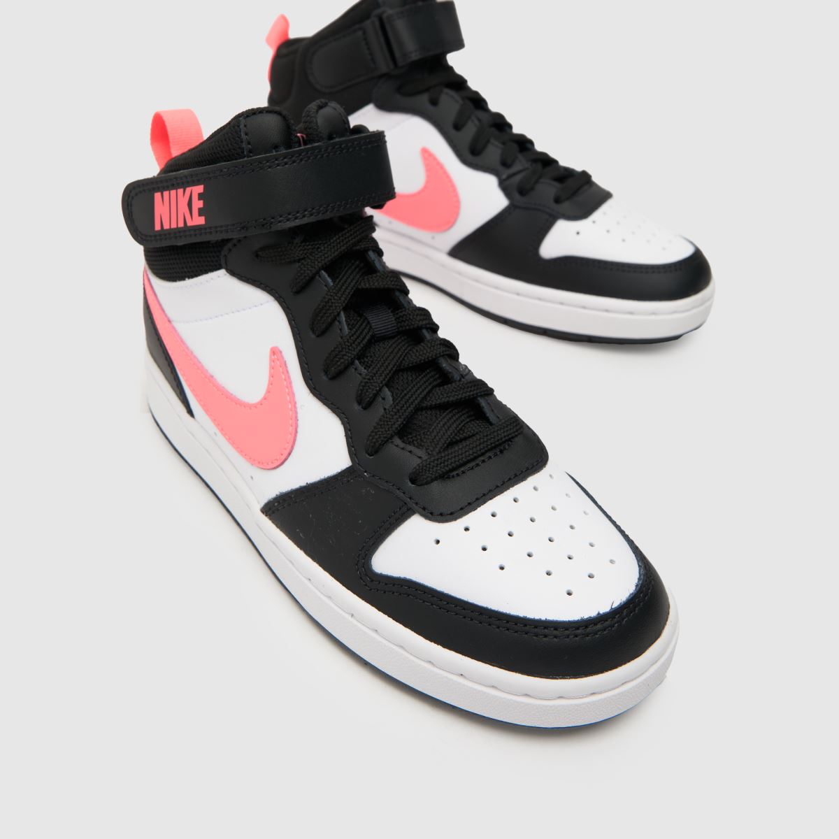 Nike vita och svarta Court Borough Mid 2 flickor/ungdomsskor
