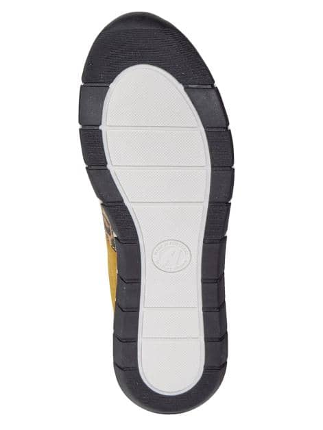 Schnürschuh