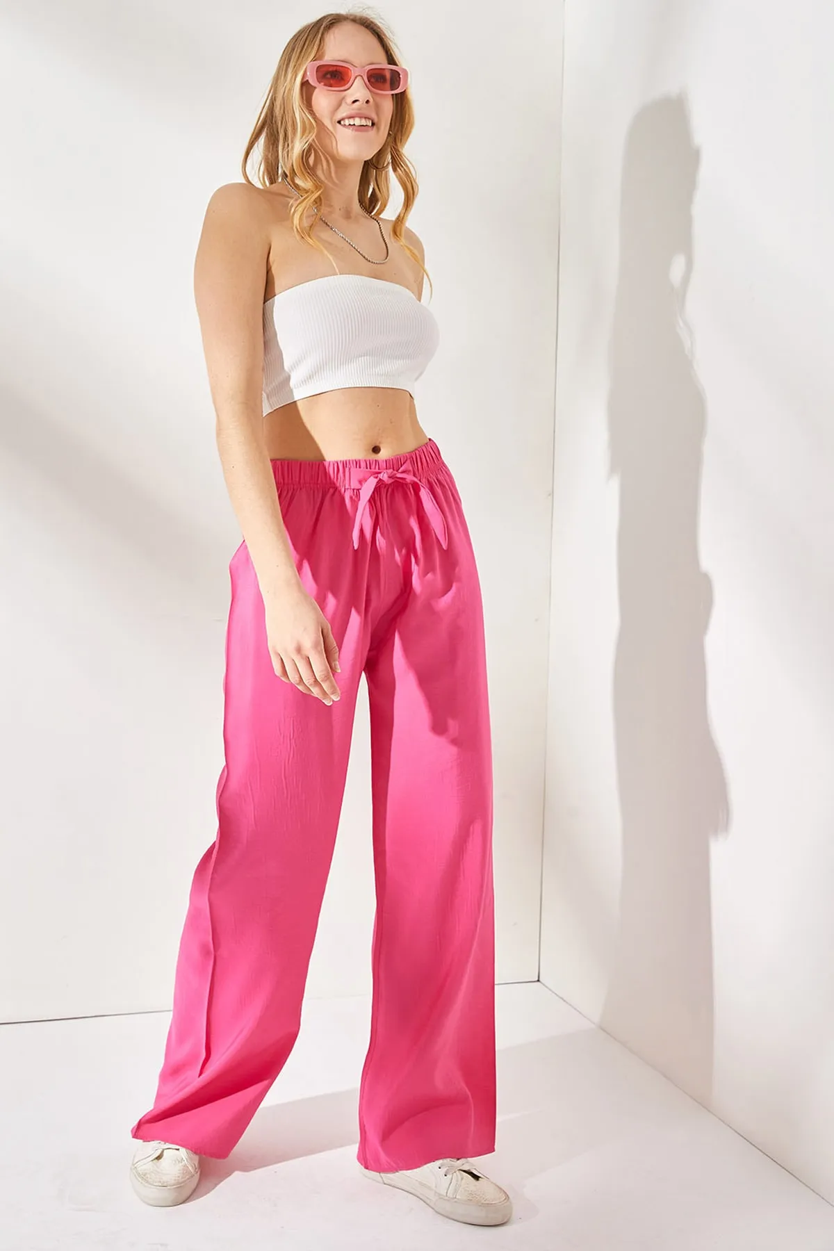 Olalook  Rosafarbene Palazzo-Ayrobin-Hose mit Gürtel und elastischem Bund für Damen PNT-19000200