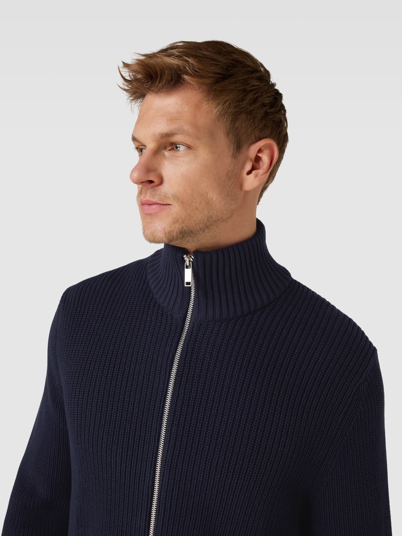 Strickjacke mit Stehkragen Modell 'MAIK' in marineblau