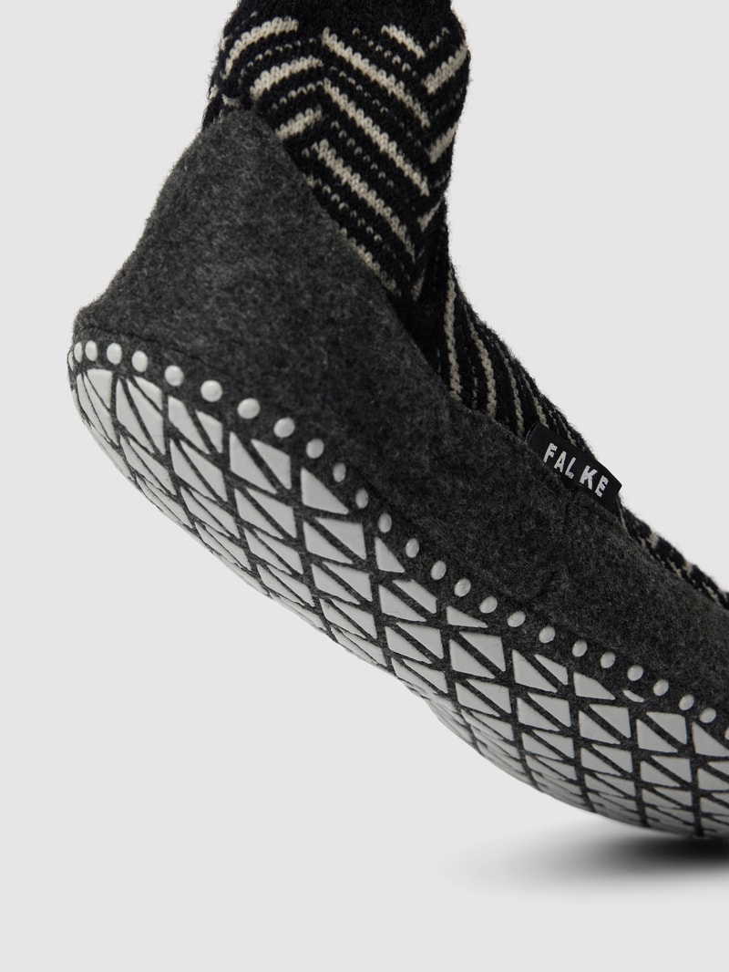 Hausschuhe mit Anti-Slip-System Modell 'COSYSHOE' in offwhite