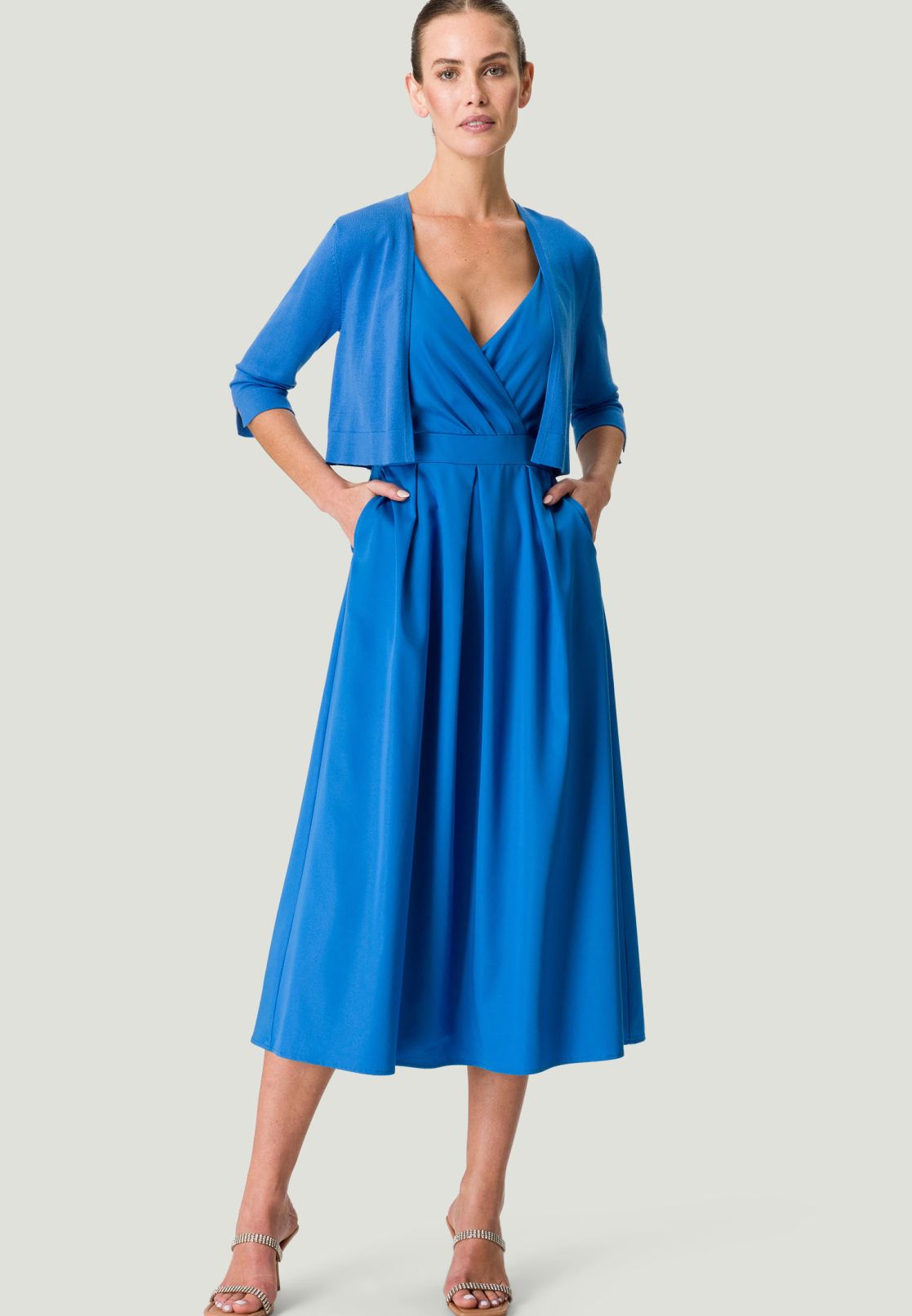 Midikleid mit Rückenausschnitt