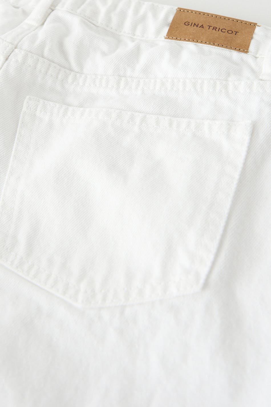 I&e low denim shorts