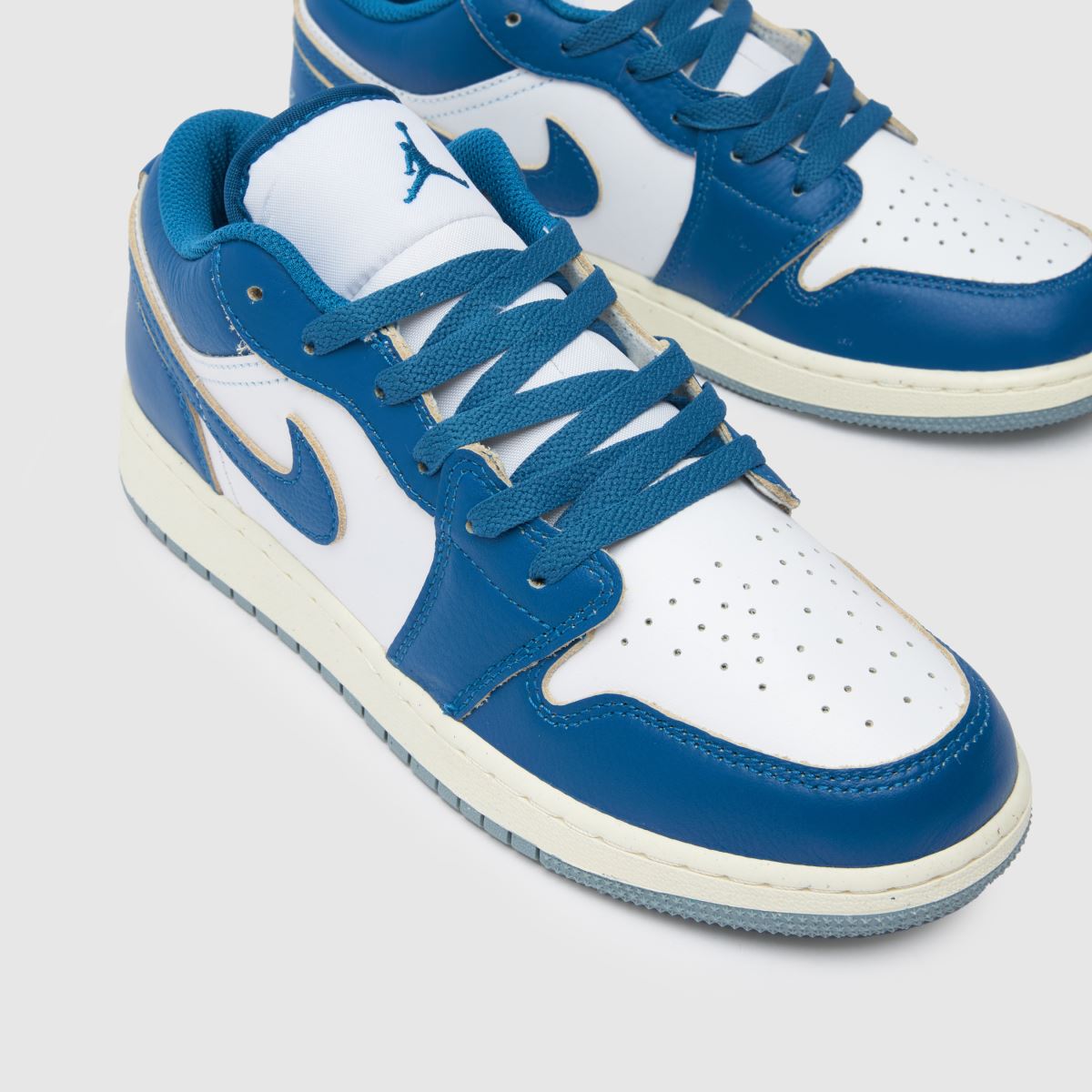 Nike Jordan fehér és kék Air Jordan 1 Low SE fiú gyerek cipő