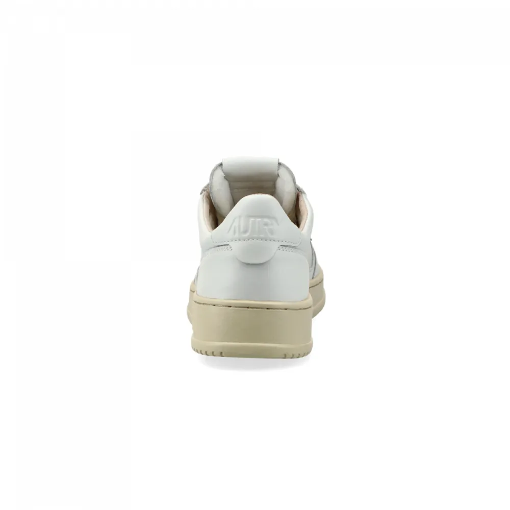 Autry WMNS Medalist Low AULWLD06 / weiss