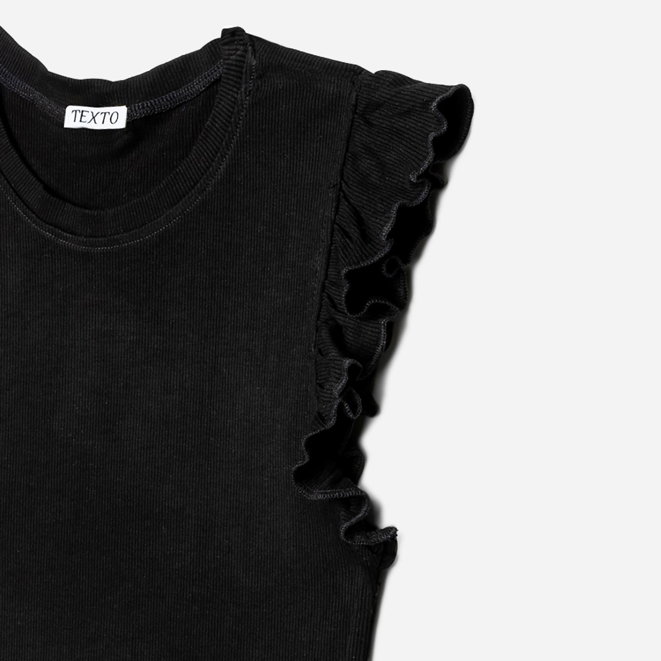 Tee-shirt TEXTO noir côtelé à manches volantées
