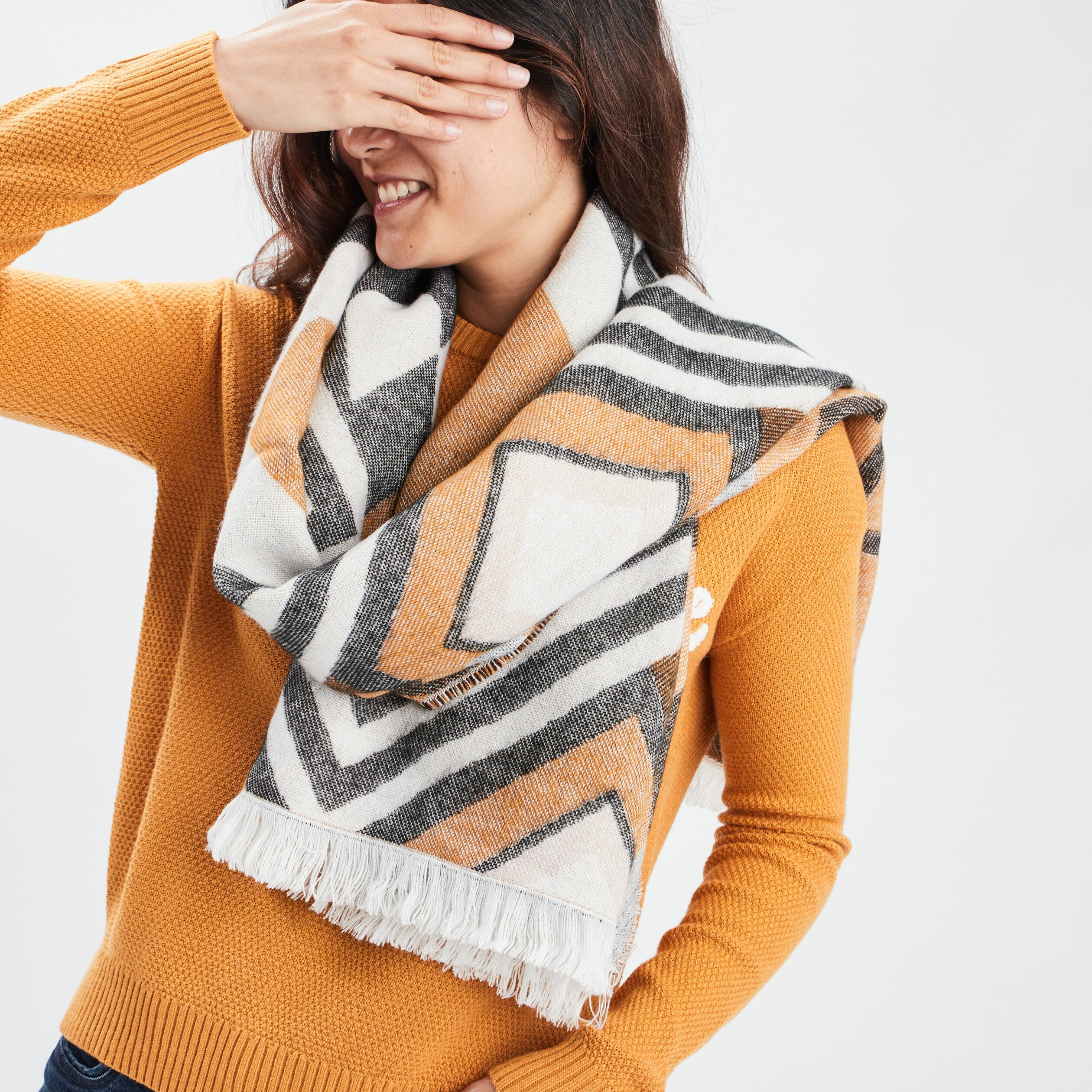 Écharpe à franges avec motifs multicolore femme | La Halle