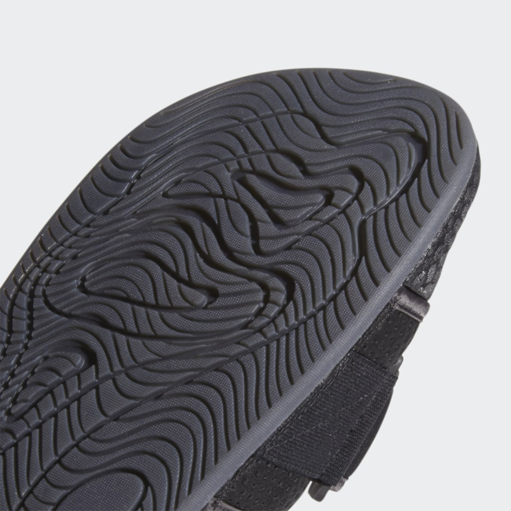 adidas Chancletas HU Pharrell GX2483 / schwarz