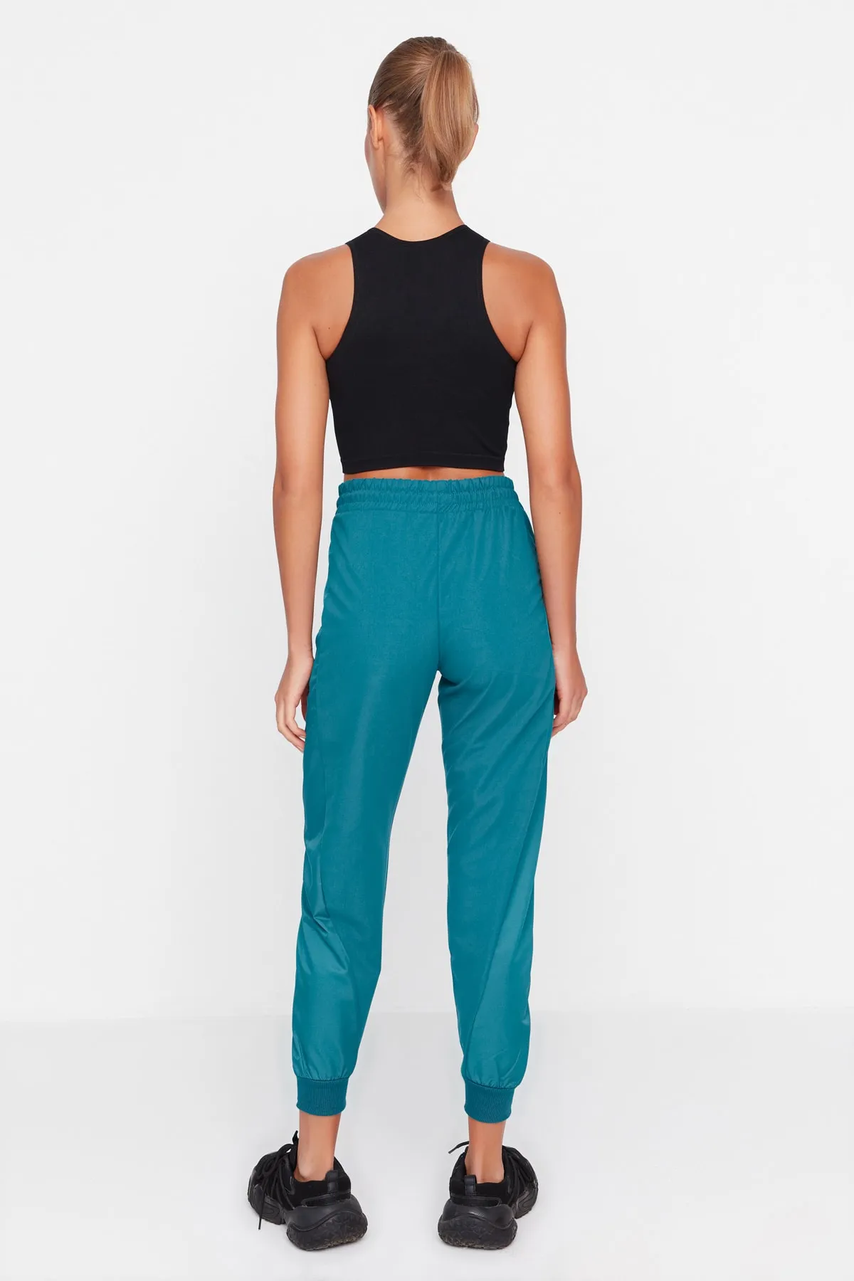 Trendyol Collection  Jogginghose - Grün - Relaxed
