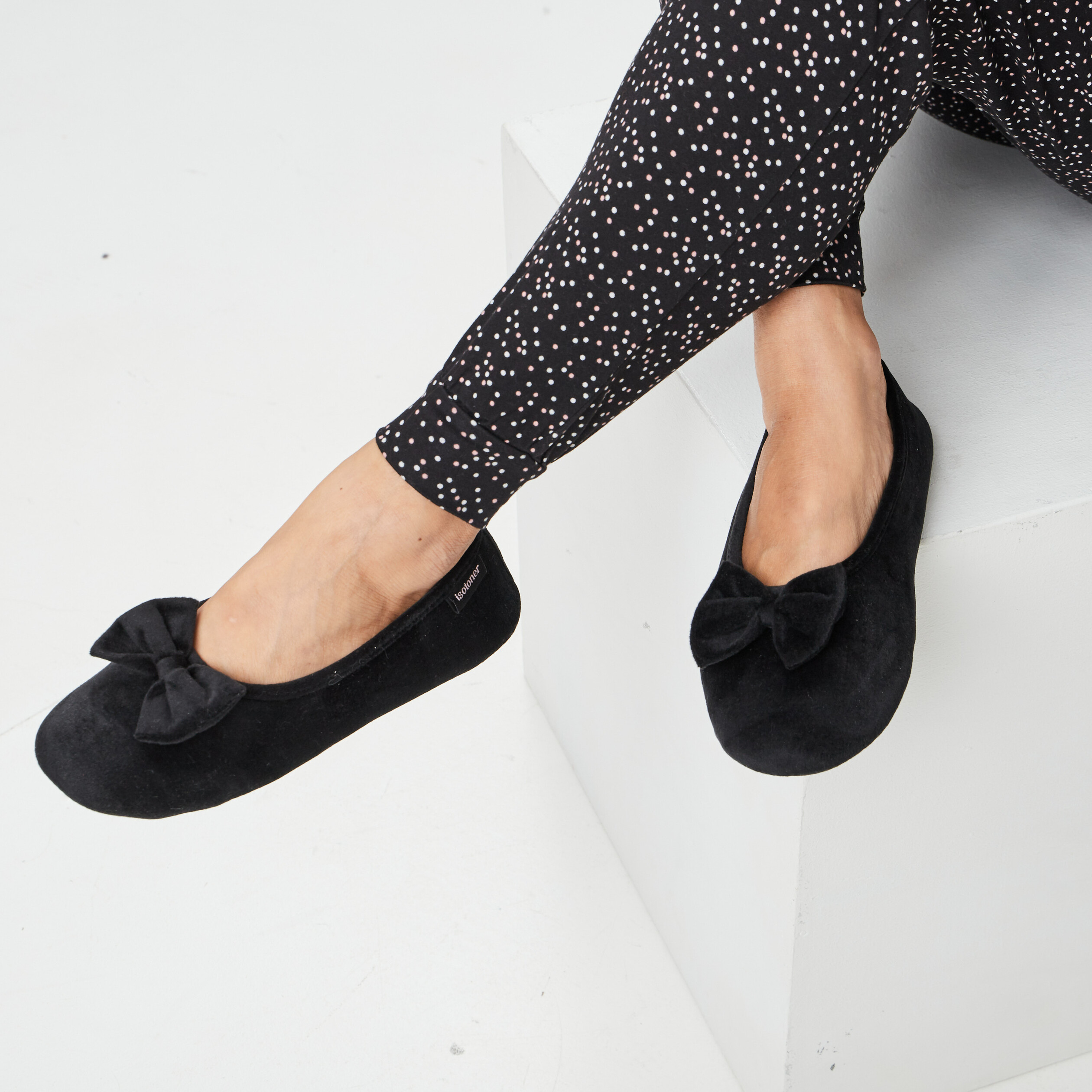 Chaussons ballerines Isotoner noir femme | La Halle